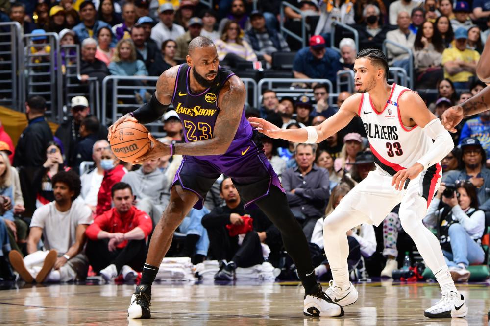 对俱乐部的 对俱乐部的